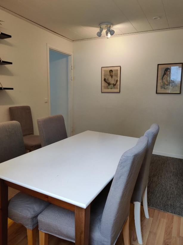 House. 80M2, Near Lake, With Car Charge. Sommarbo Buitenkant foto